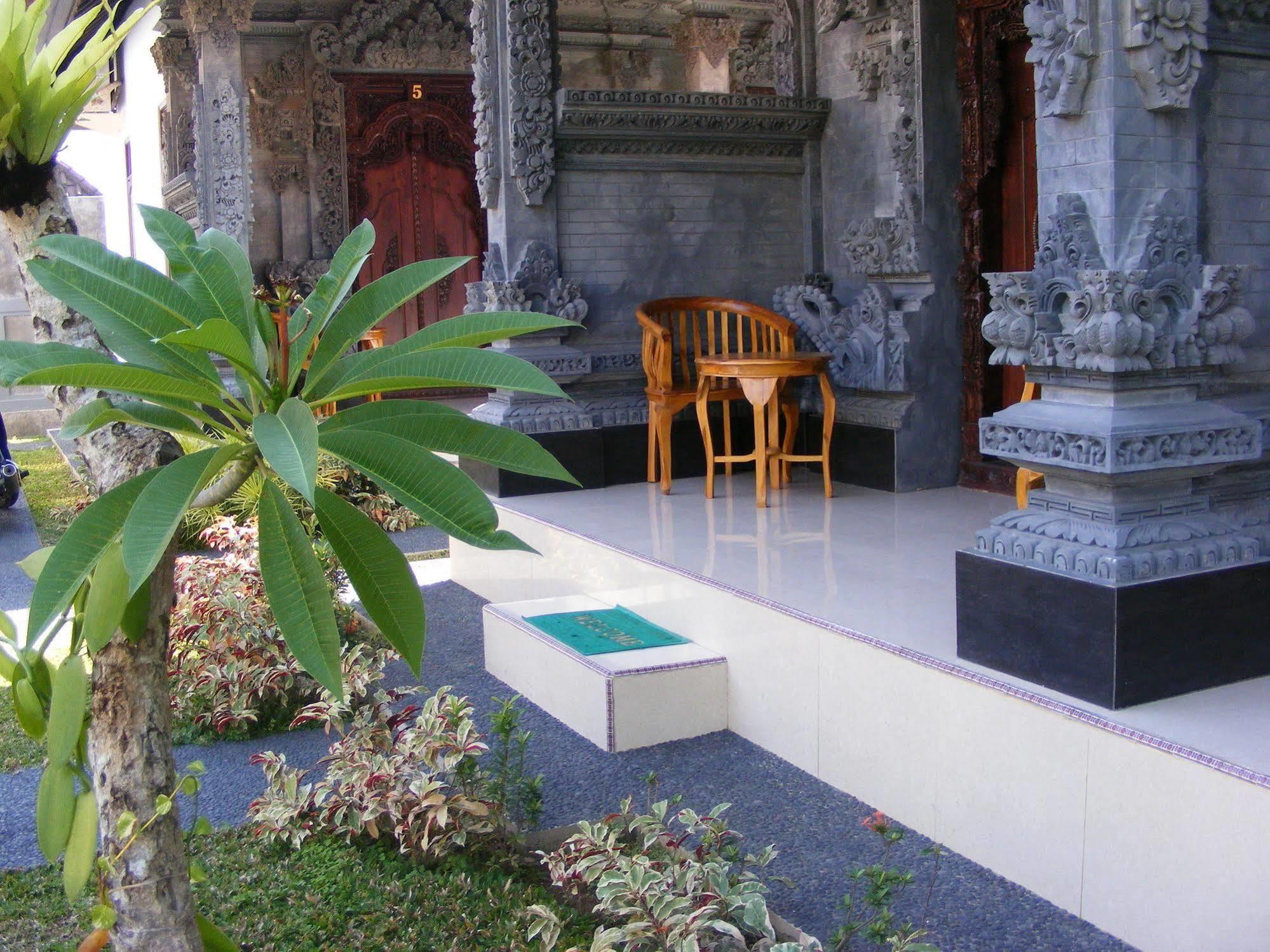 Wahyu Dewata Hotel Gianyar  Exterior photo