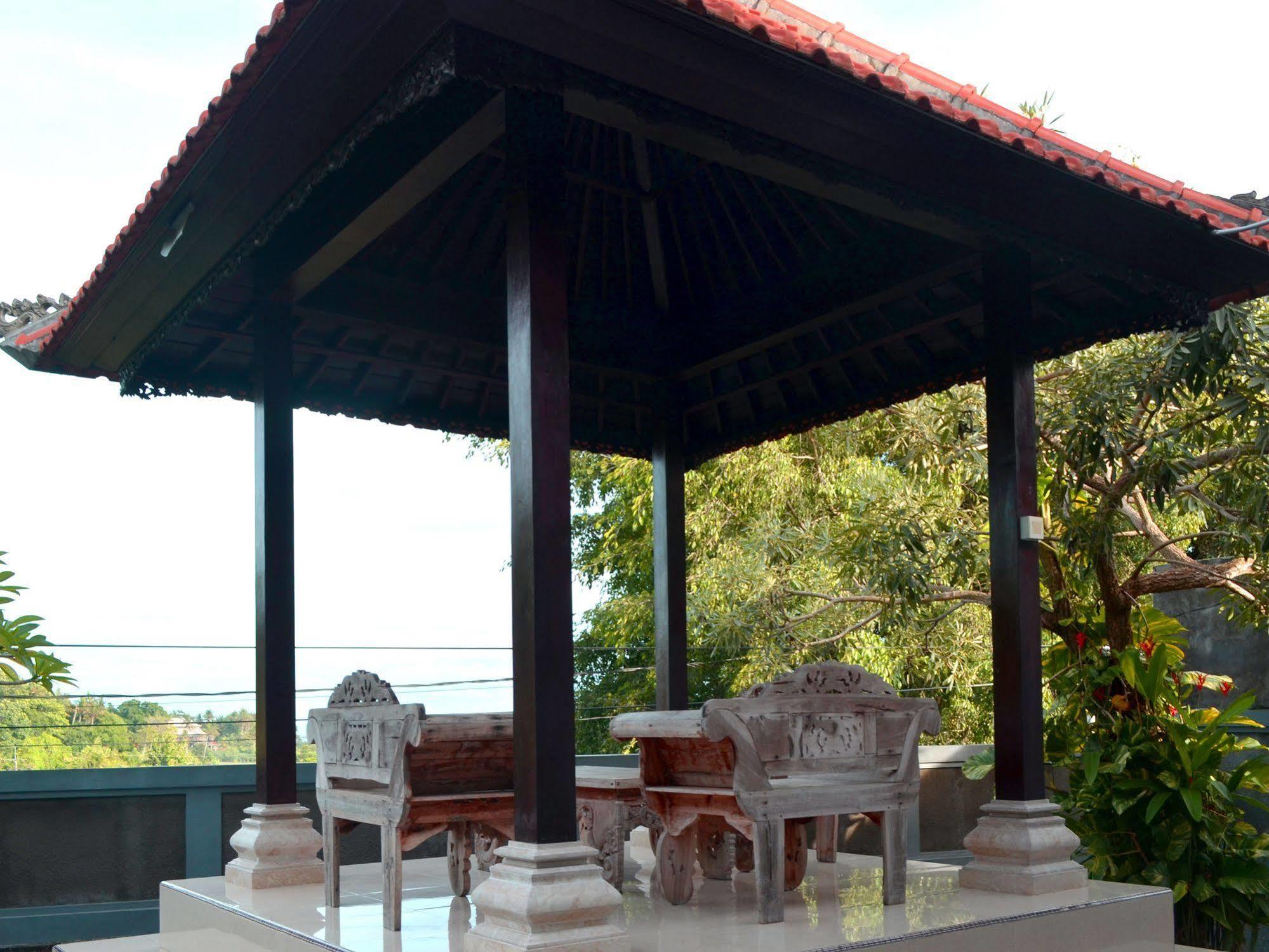 Wahyu Dewata Hotel Gianyar  Exterior photo