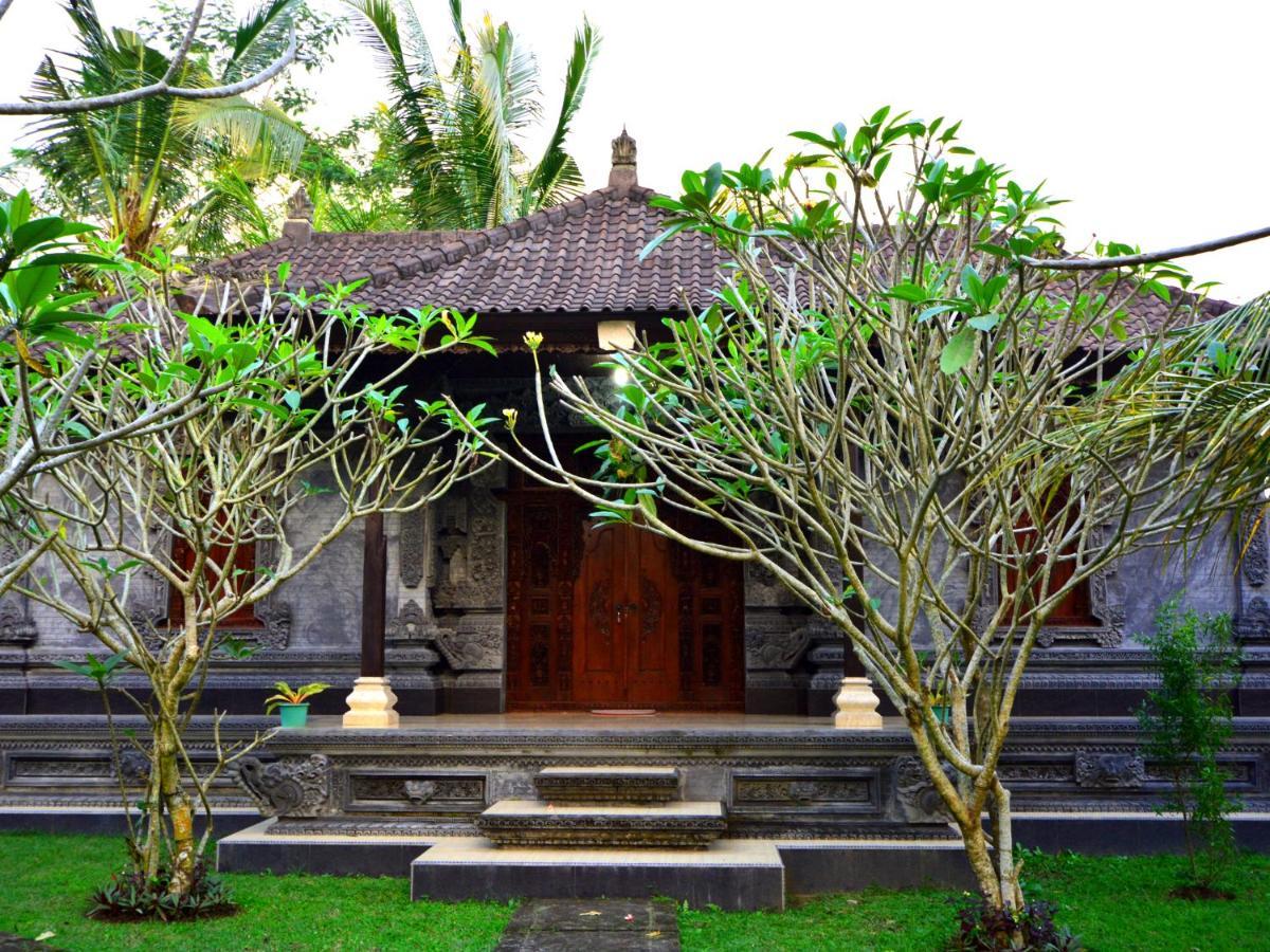 Wahyu Dewata Hotel Gianyar  Exterior photo